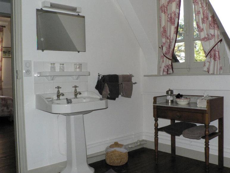 Chambres D'Hotes Les Charmettes Etretat Room photo